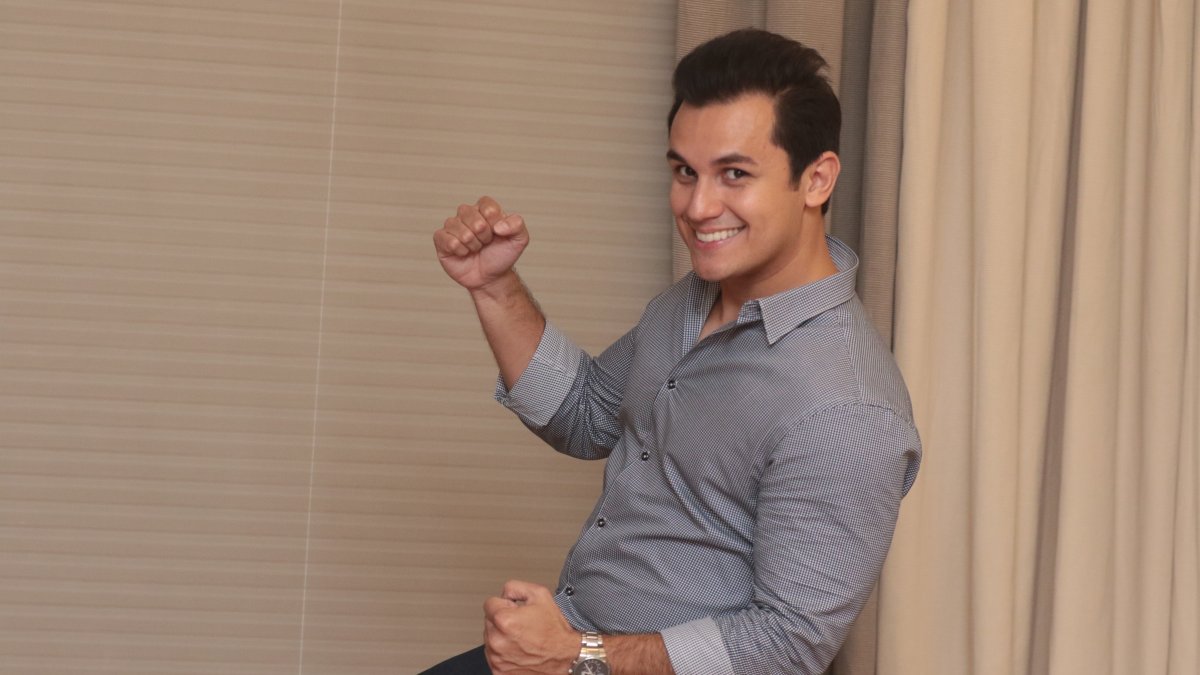  Christian Maquilón está en casa. Su esposa y suegra dieron positivo. 