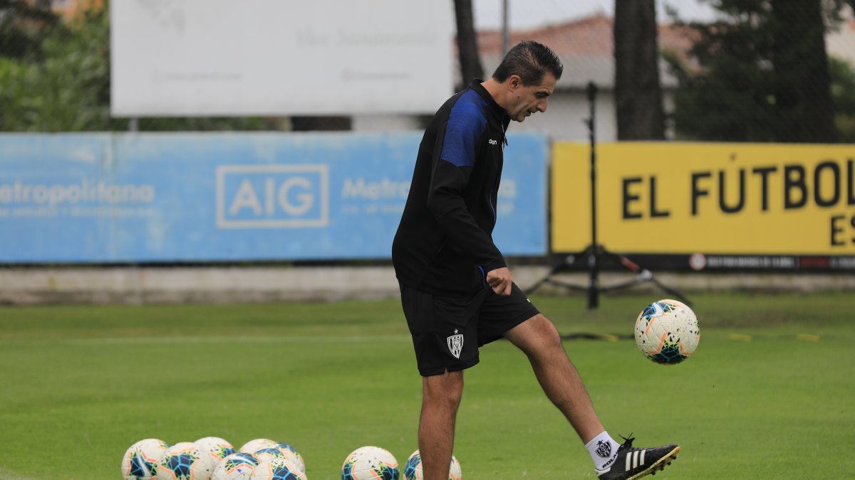 El portugués Renato Paiva tratará de ganar su primer partido internacional con Independiente del Valle