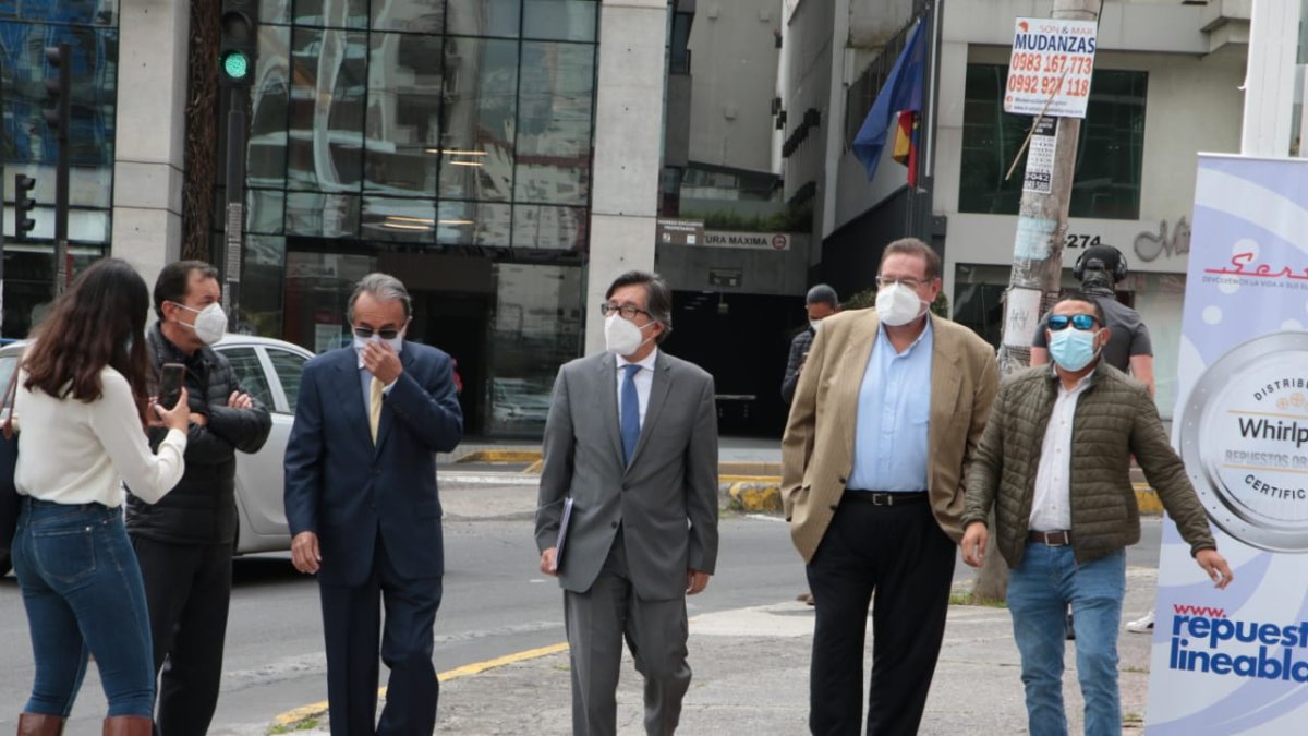 Acusador. César Montúfar presentó el lunes acusación particular en contra del alcalde Jorge Yunda y de su exsecretario Lenín Mantilla