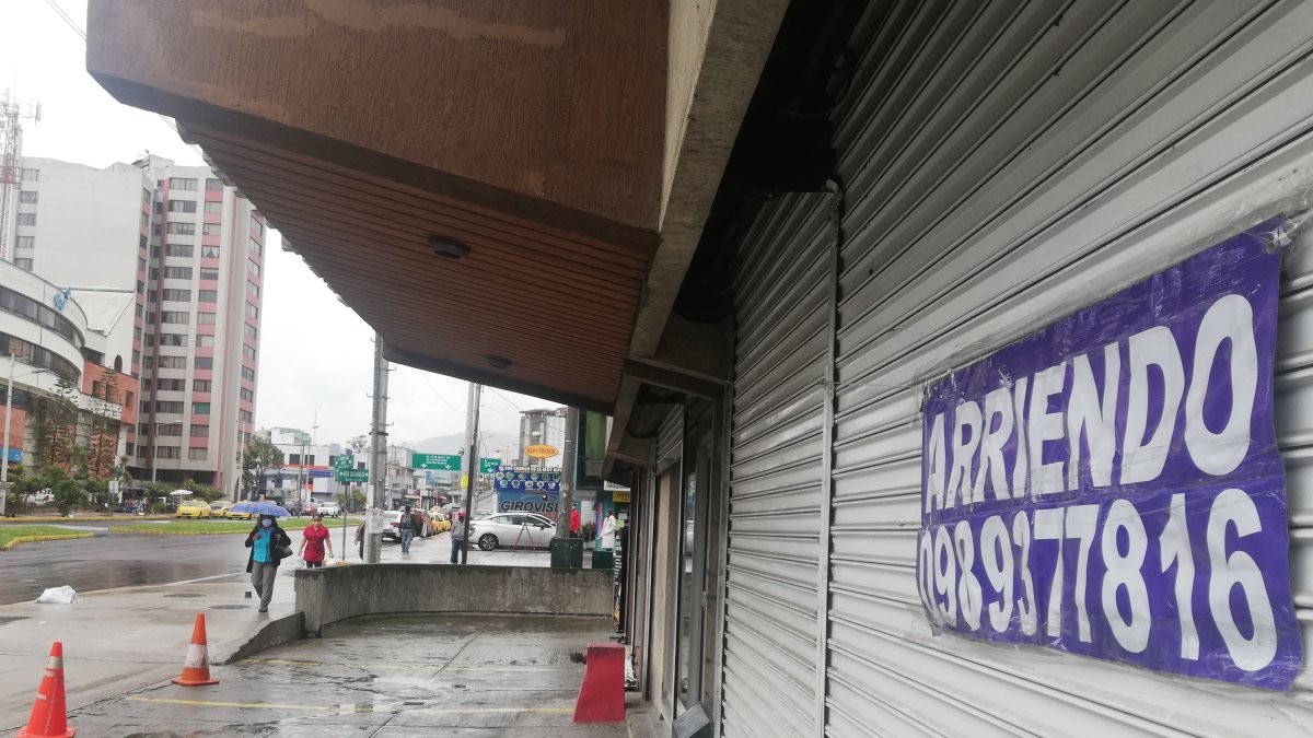 La Pradera es uno de los sectores más afectados, con el cierre de 17 locales entre 2018 y 2020. Propietarios indican que el atraso en el funcionamiento es otro factor de pérdidas.