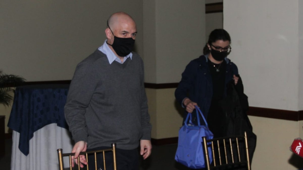 Javier Díaz, presidente de la AITE, y María José Pinto, de empresas Pinto, en rueda de prensa.