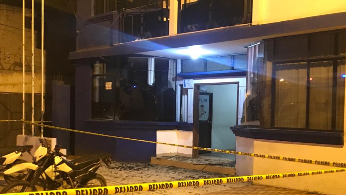 Unidades especiales de Policía Judicial e Inteligencia investigan e identificarán autores.