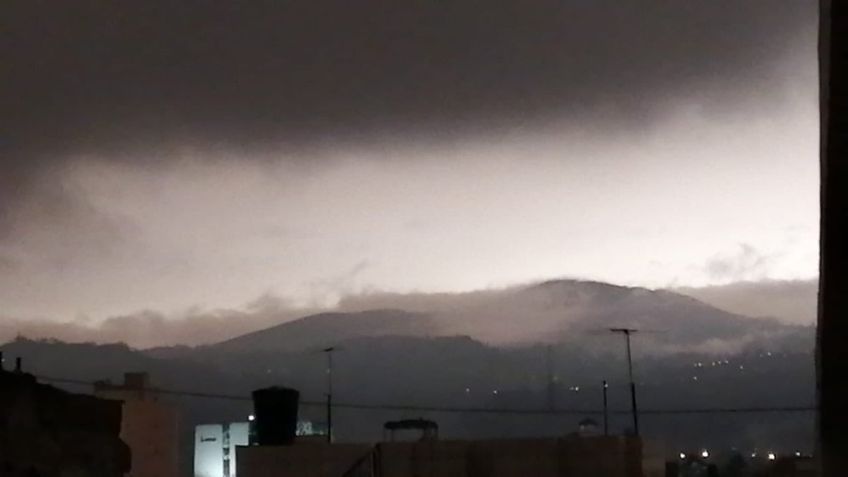 En Chimborazo, la espesa nube de ceniza dejó a oscuras a sus habitantes.