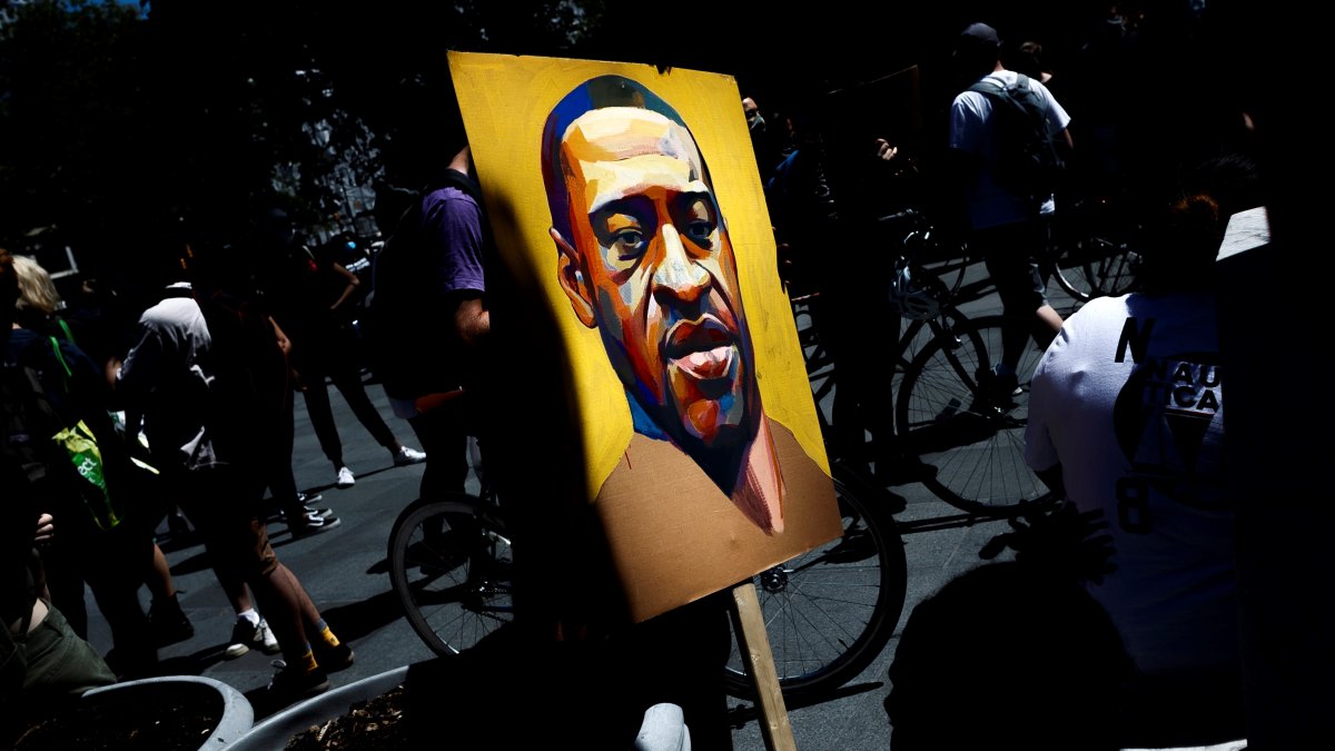 Familia de George Floyd recibirá 27 millones de dólares de Minéapolis.