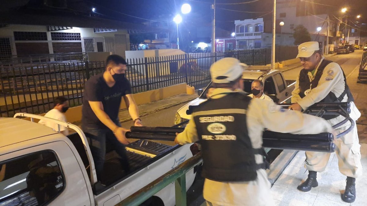 Se habilita albergue temporal en CAMI de Chongón para atender a familias afectadas por desbordamiento del Río La Camarona.