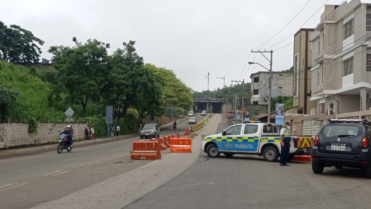 Hecho. El cierre será por 30 días.