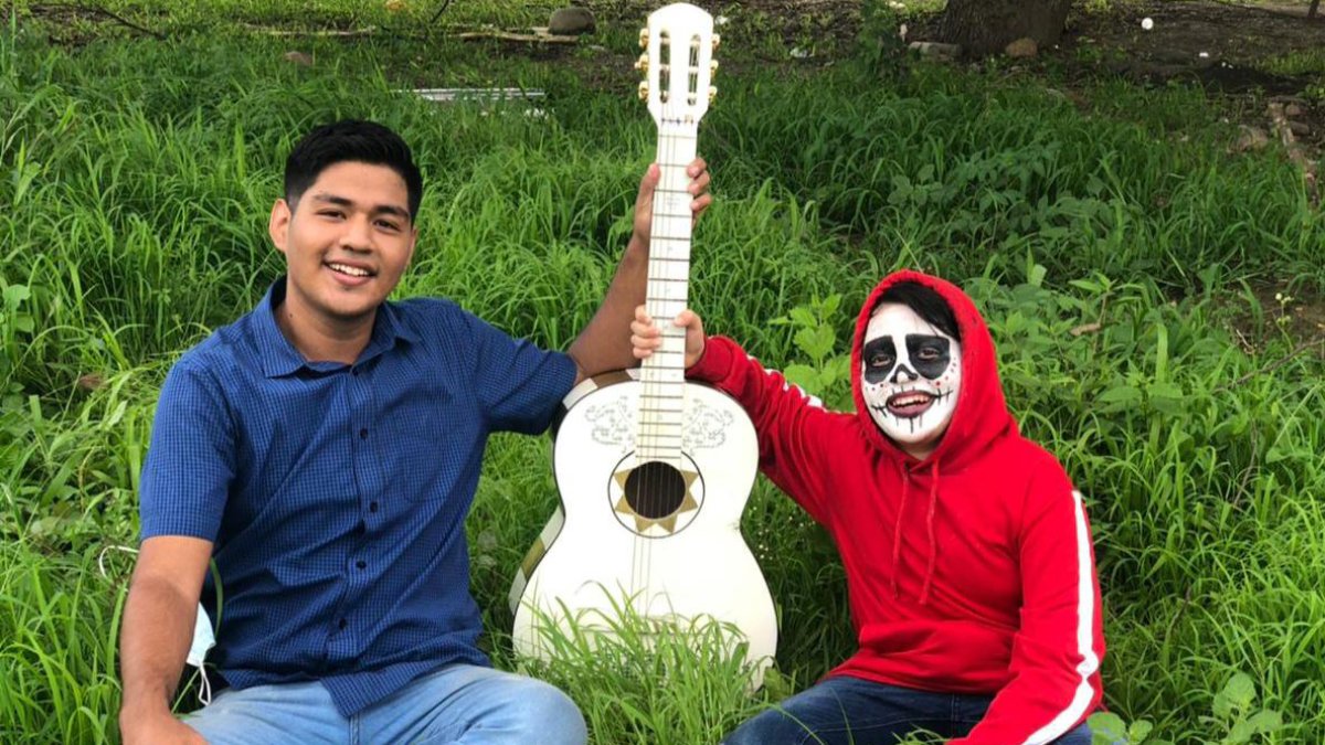 Ronald Paredes y Wilson Palma forman la dupla artística.