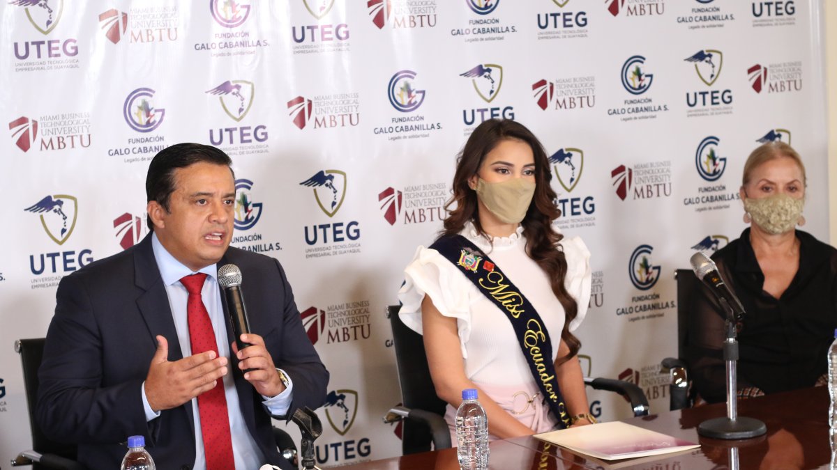 Encuentro. El presidente de la fundación es Galo Cabanilla.