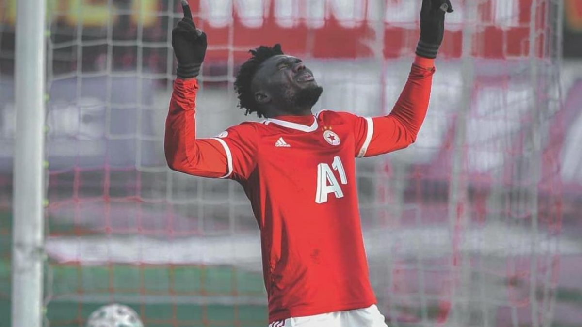 Jordy Caicedo, el delantero ecuatoriano deja el fútbol búlgaro para jugar en México.