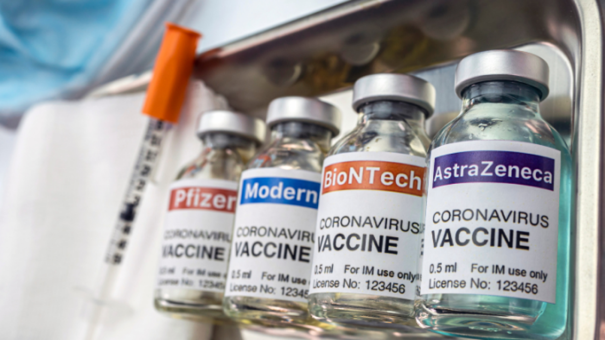 El comité insiste en que todavía no hay certeza de que los casos de trombos registrados estén directamente relacionados con la administración de la vacuna de AstraZeneca.