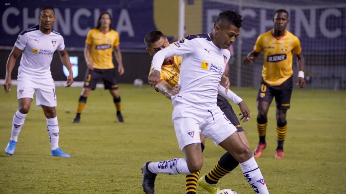 Liga de Quito lució mejor en el primer tiempo del encuentro ante Barcelona.