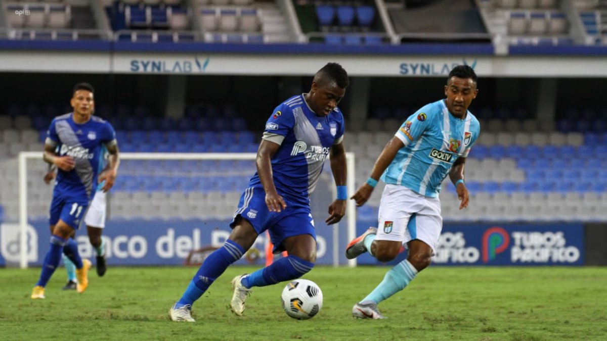 Emelec no pudo romper  en el primer tiempo el candado que puso la visita