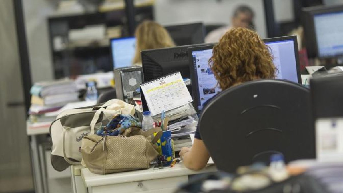 De enero a febrero, 84.381 personas perdieron un empleo adecuado.