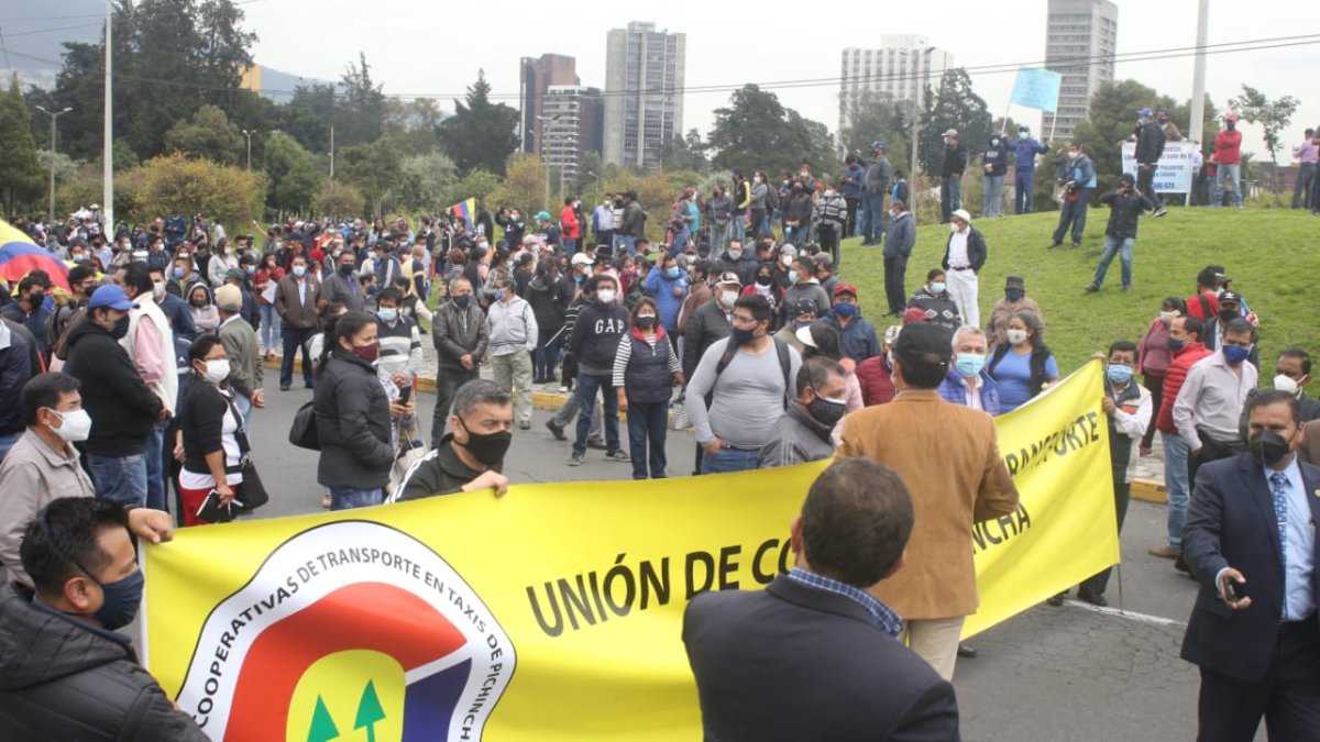Los transportistas cumplieron una marcha pacífica en Quito.