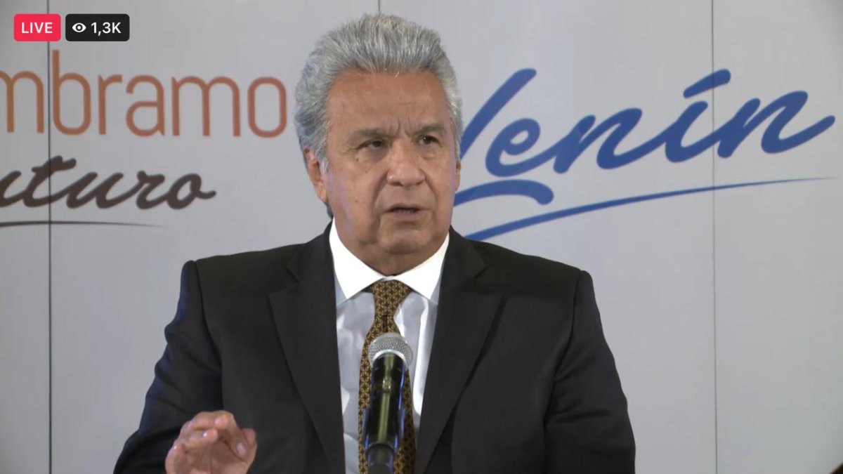 El presidente Lenín Moreno en el programa radial de cada semana.