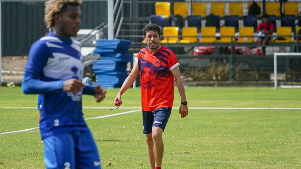 Paúl Vélez, hoy entrenador del Macará, es uno de los ecuatorianos en la Serie A.