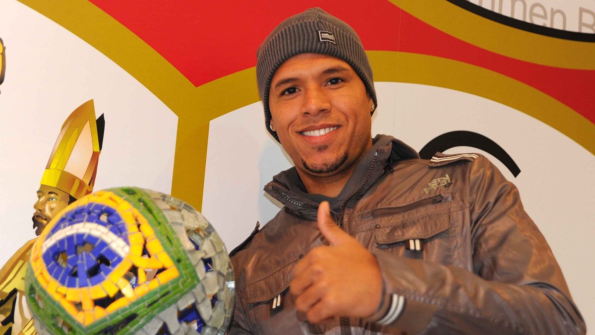 Luís Fabiano, quien militó en la selección brasileña, está internado a causa de la COVID-19.