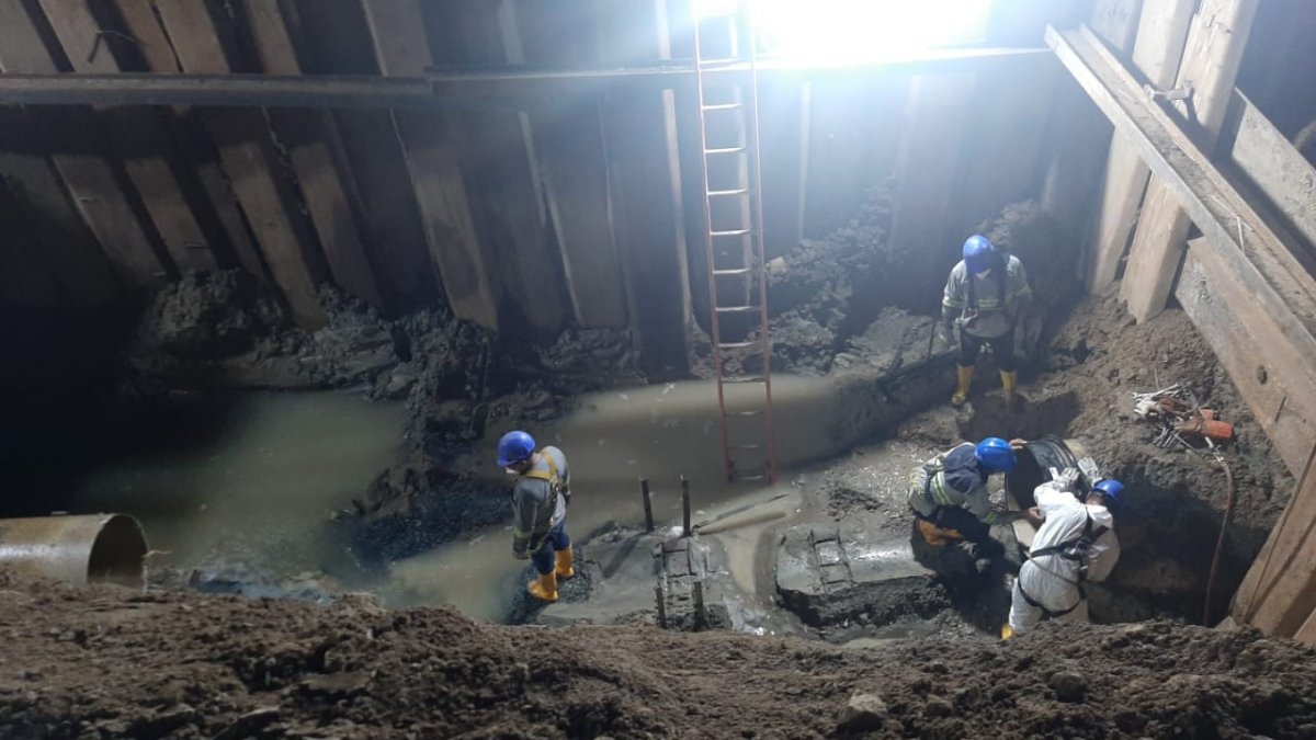 Los trabajos en el acueducto continuaban esta madrugada.