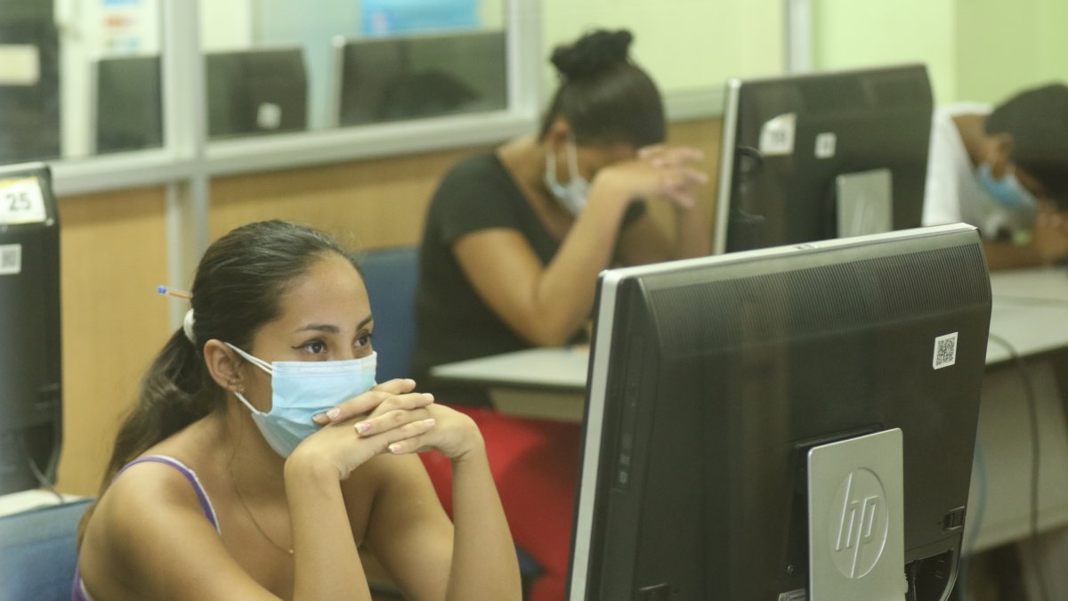 El examen de acceso a la universidad se receptó el miércoles 24 de marzo.