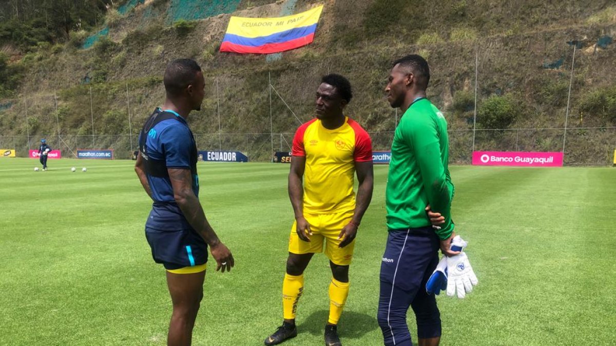 Roberto Ordóñez (amarillo) anotó el gol de Aucas