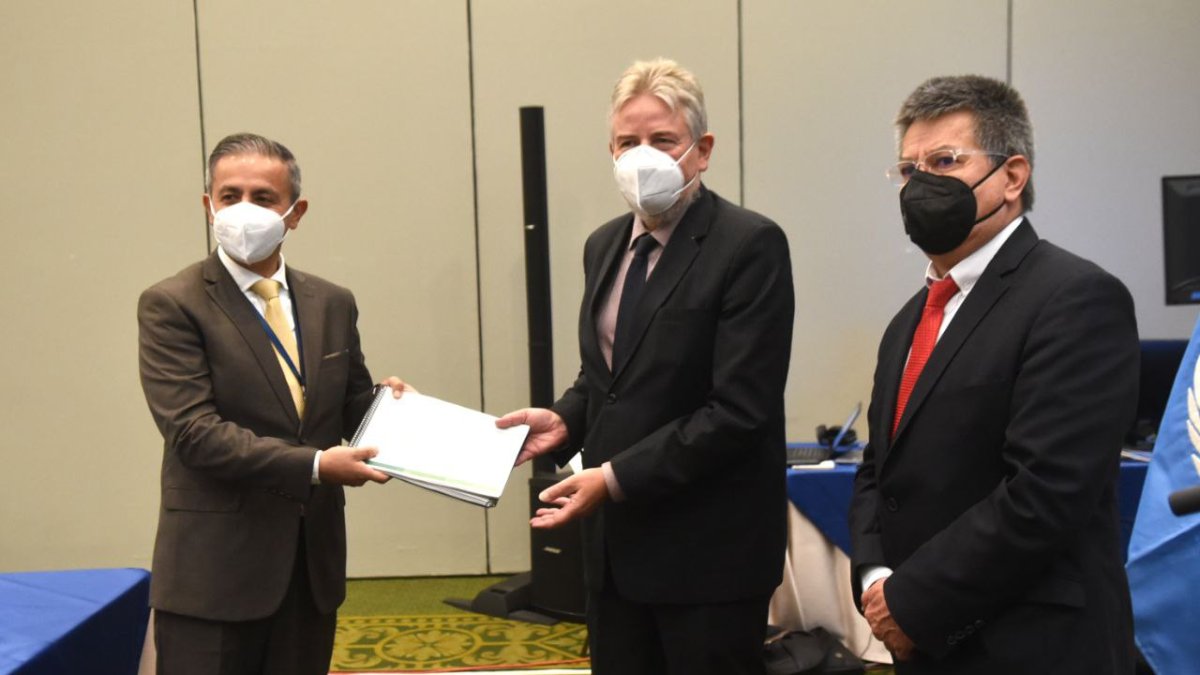 El viceministro de Gobierno, Patricio Ramírez, recibió el proyecto “Diagnóstico de necesidades para enfrentar la delincuencia organizada  
transnacional y la violencia en el área de frontera entre Ecuador y Colombia”.