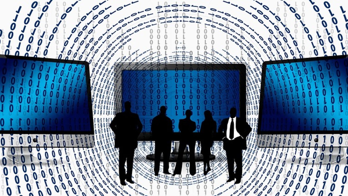 Normativa. Hay una delgada línea que separa lo legal de lo ilegal en la comercialización de bases de datos.