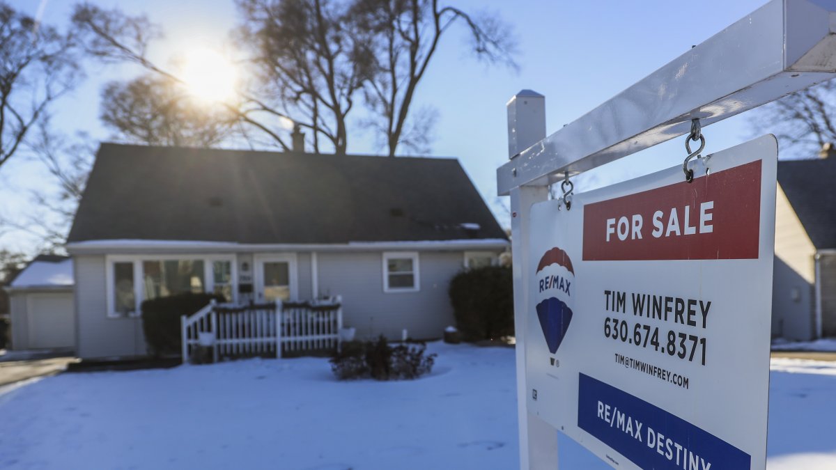 Los precios medios de la vivienda ajustados a la inflación se encuentran a niveles que no se veían desde los momentos previos al estallido de la burbuja por la crisis de las hipotecas basura de 2008.