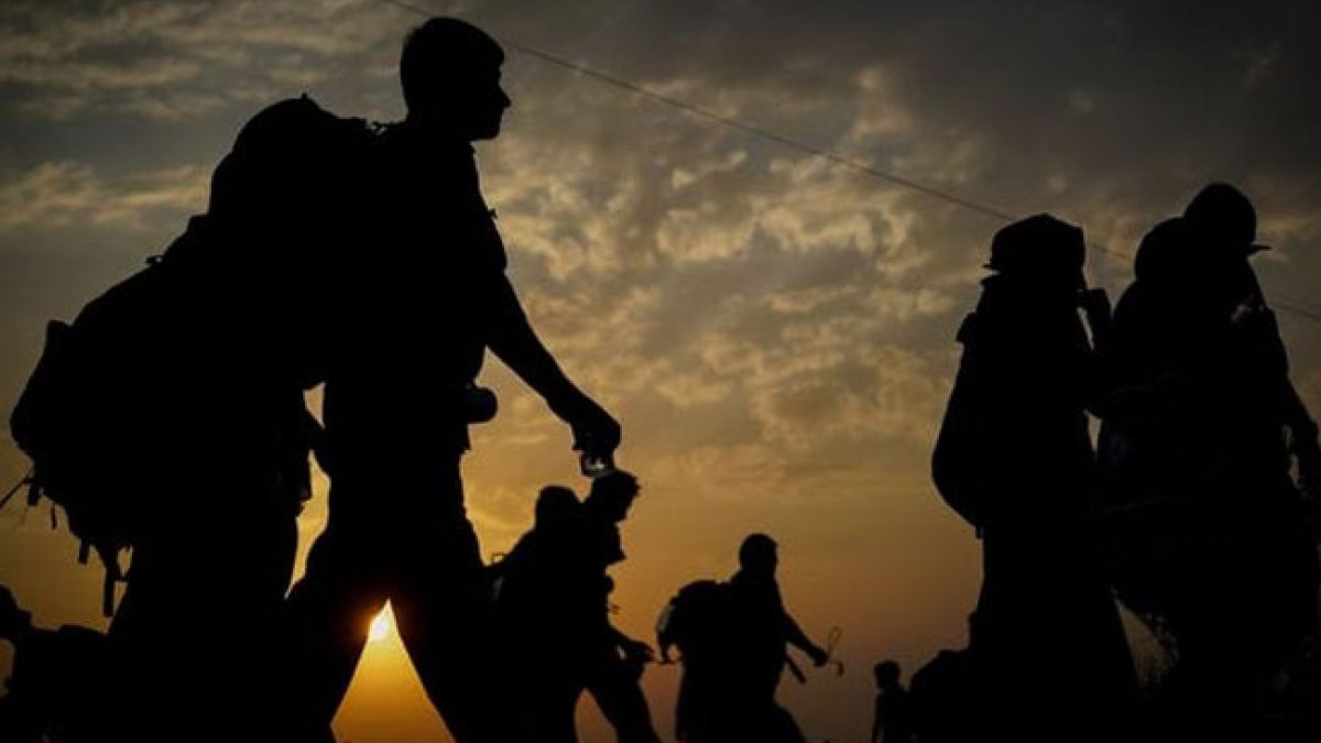 Los ocho procesados fueron detenidos durante allanamientos simultáneos ejecutados en Cuenca, Loja y Quito, informó la Fiscalía.,