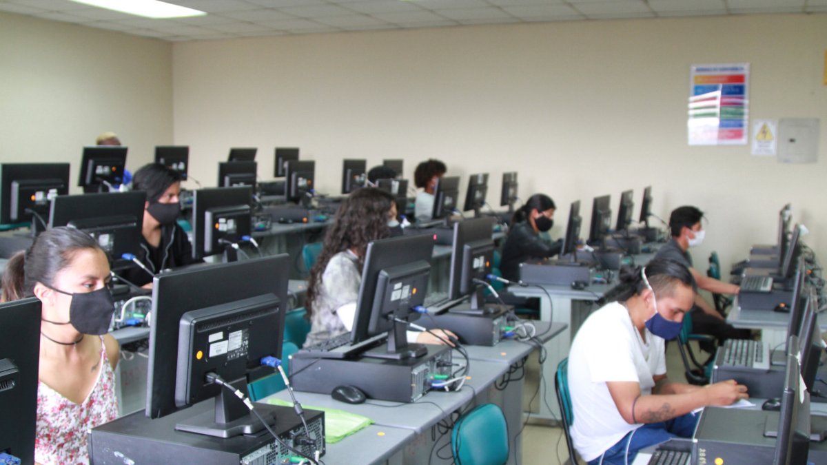 Hace dos semanas, los estudiantes rindieron el examen de ingreso a la universidad.