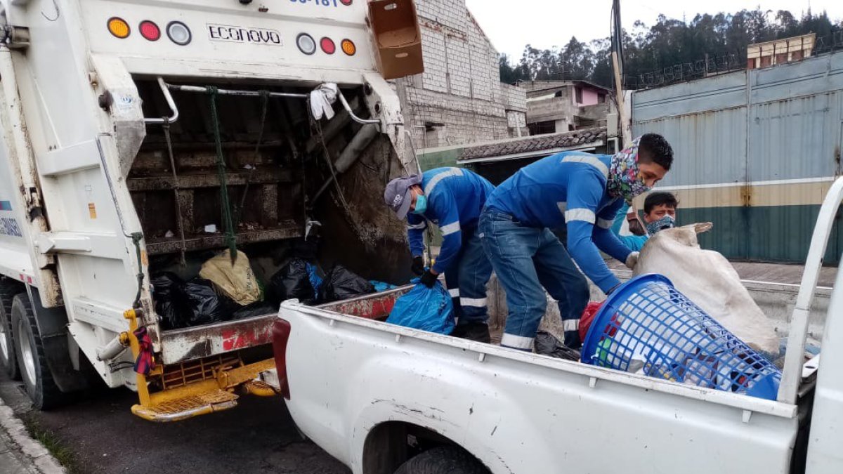 La empresa Emaseo no tiene toda su flota operativa.