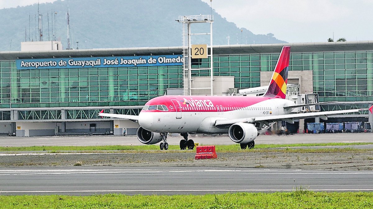 Las aerolíneas han buscado reactivarse tras la medidas de confinamiento rígidas del año pasado.