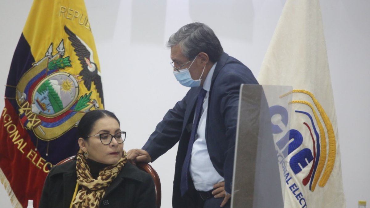 En el CNE se aprobó una contratación para un documental.