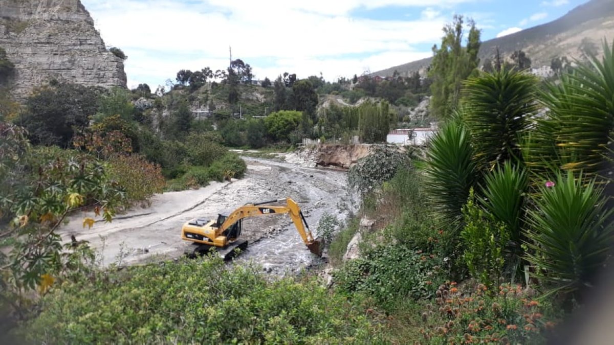La Epmmop realizó obras de reforzamiento la semana pasada. El viaducto estuvo cerrado cerca de quince días.