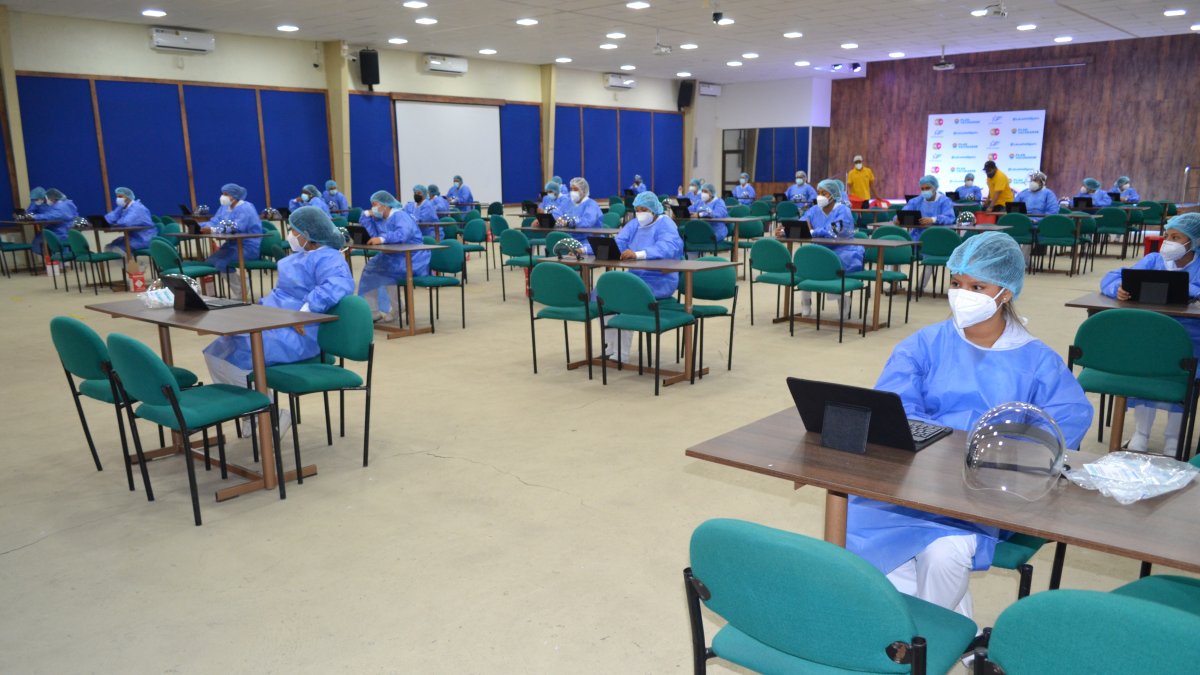 El Instituto Bolivariano, ubicado en el norte de Guayaquil, es uno de los puntos de vacunación municipal.