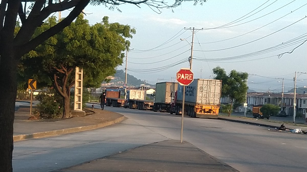 Panorama. Esta es la zona que es utilizada como parqueadero de los pesados vehículos.