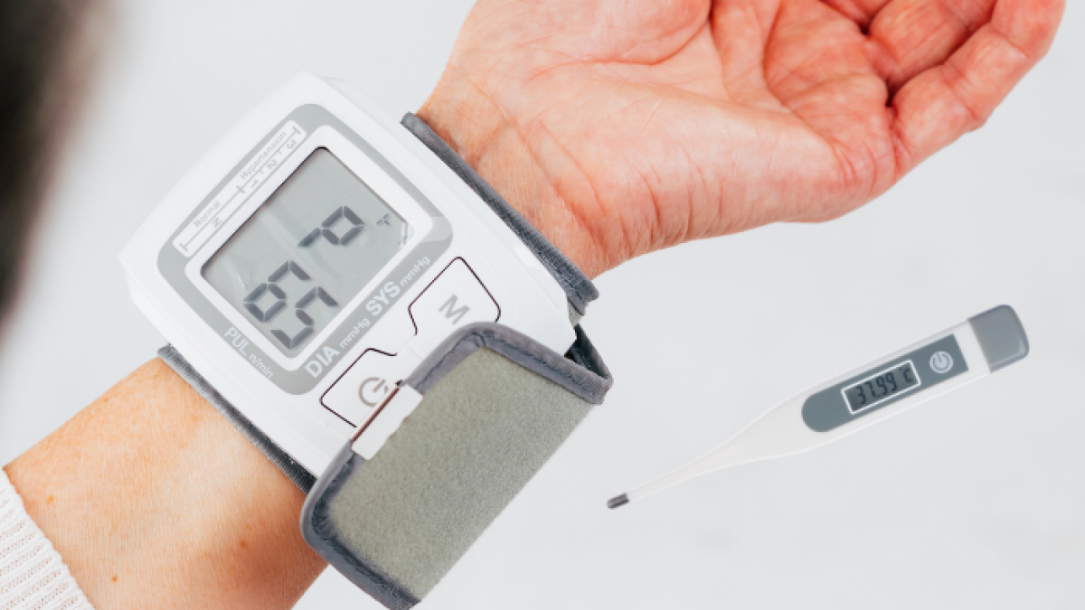 Tensiómetro y termómetro son algunos de los recomendados.