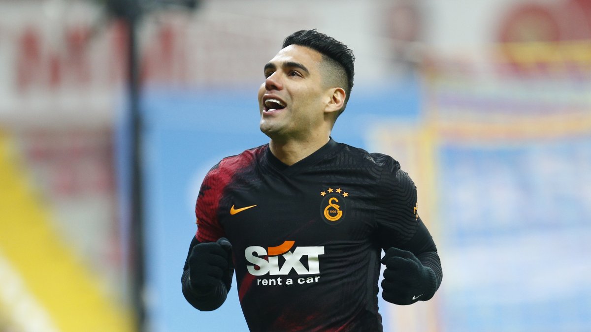 El jugador colombiano estaba recién volviendo a jugar luego de pasar más de cinco semanas fuera de las canchas por lesiones físicas