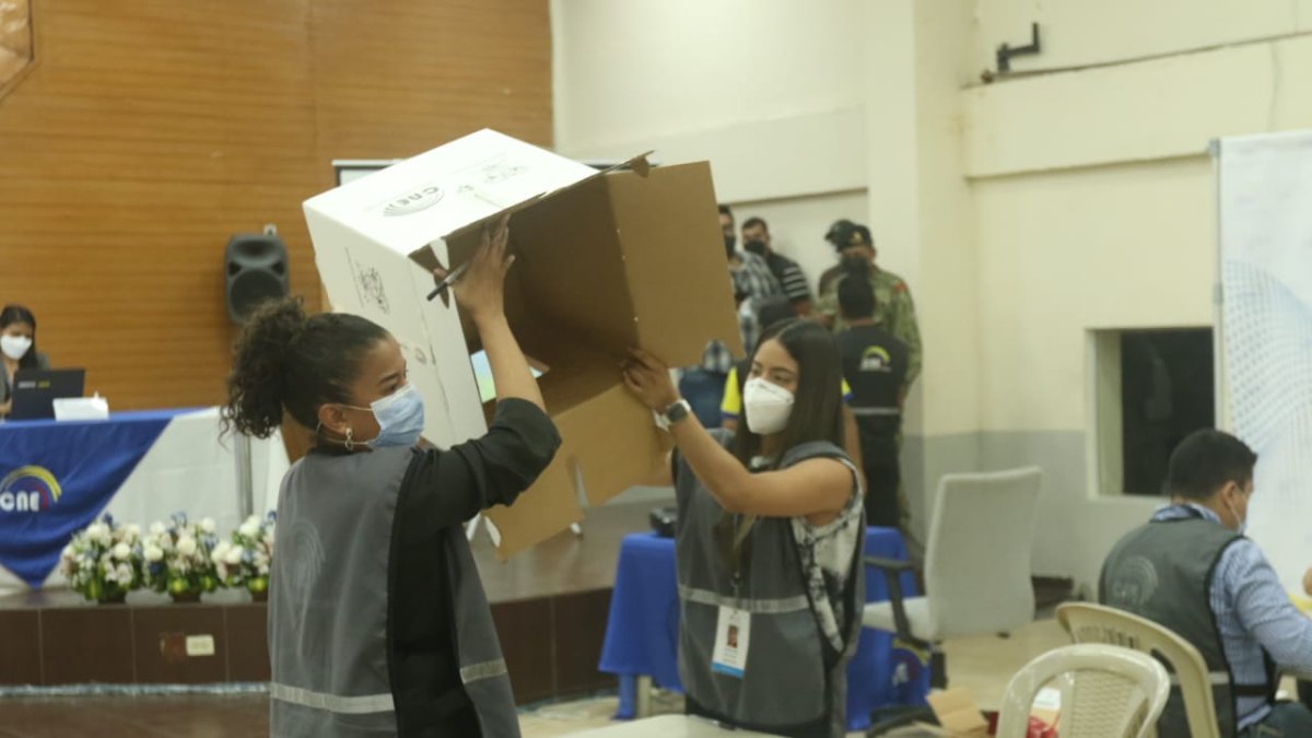 En la Junta Provincial se revisan los votos de personas privadas de la libertad.