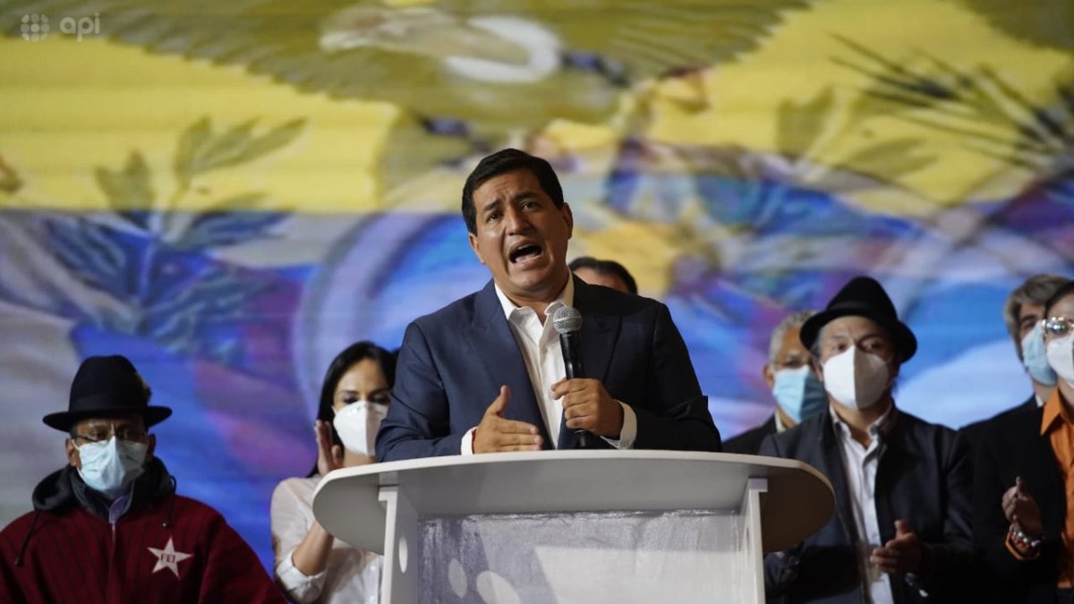 Arauz también anuncio que los próximos años debe servir para construir y reconstruir al movimiento político.