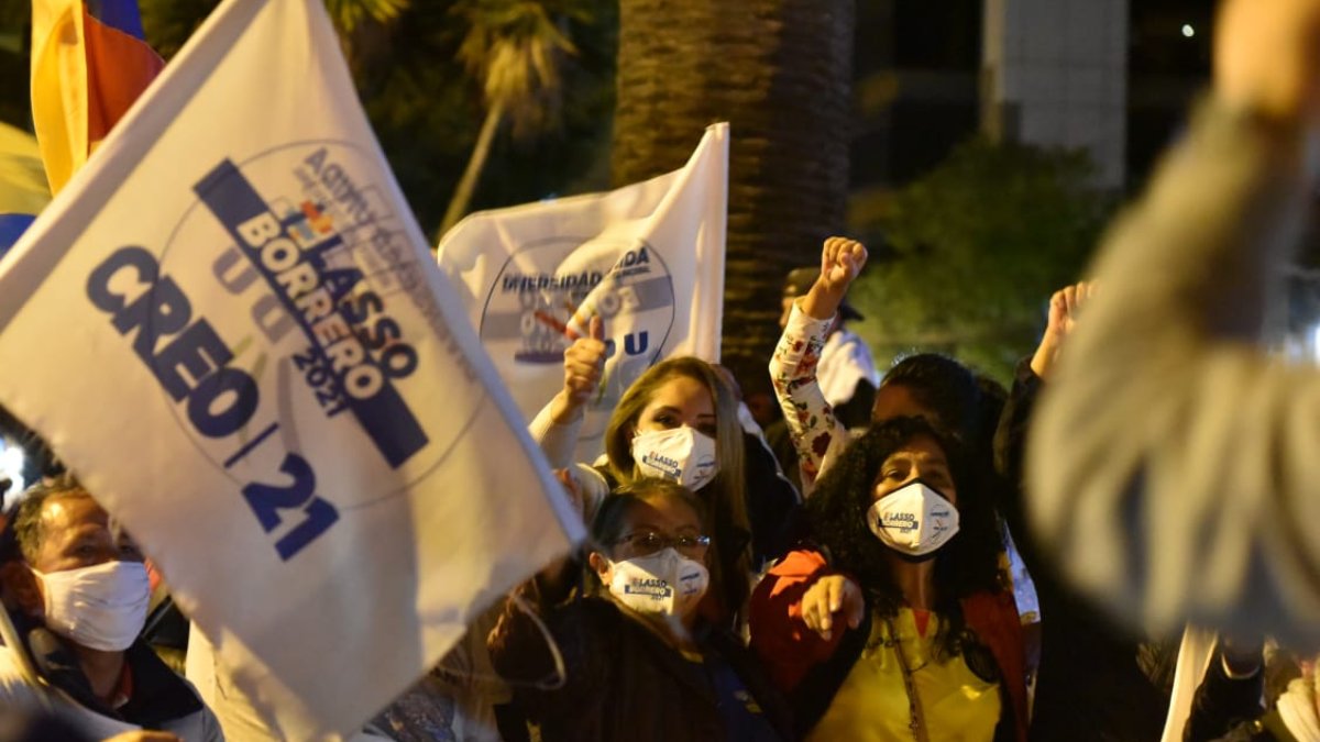 Los simpatizantes de Guillermo Lasso se tomaron las calles de Quito.