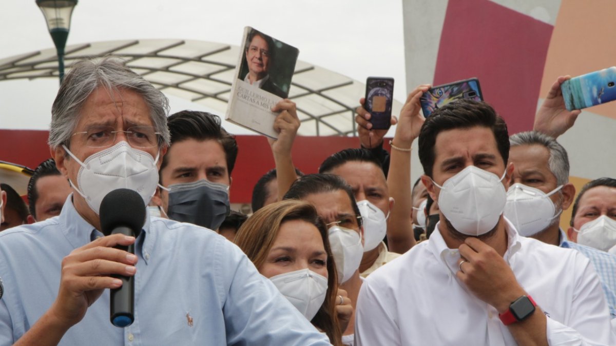 Lasso celebró su triunfo junto a su familia desde Guayaquil.