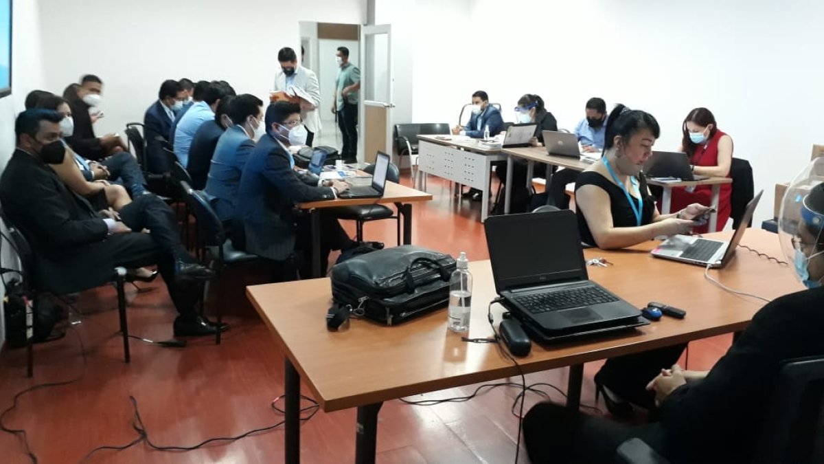 El pasado jueves 8 de abril, el Tribunal Penal de Guayaquil instaló la audiencia de juzgamiento por el presunto delito de peculado.