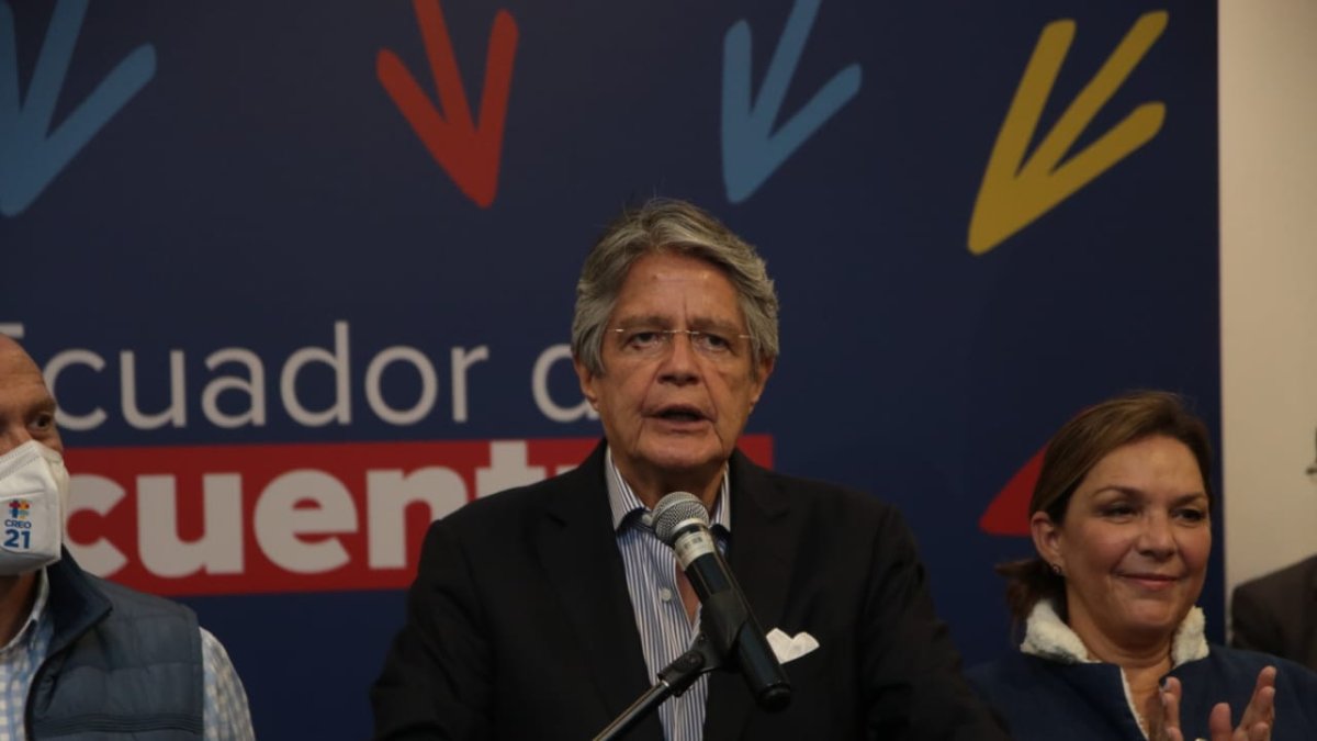 El mandatario electo, Guillermo Lasso, dio una rueda de prensa la tarde de este 12 de abril de 2021.