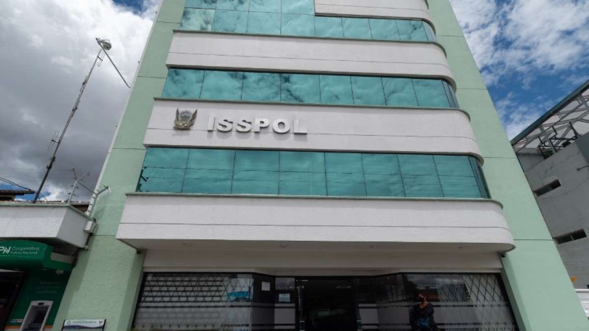 El seguro de la Policía Nacional aún pugna por recuperar más de $ 693 millones.