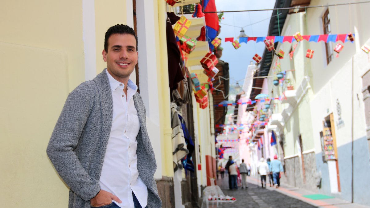 Juan Carlos vive en Quito y se recupera en casa.