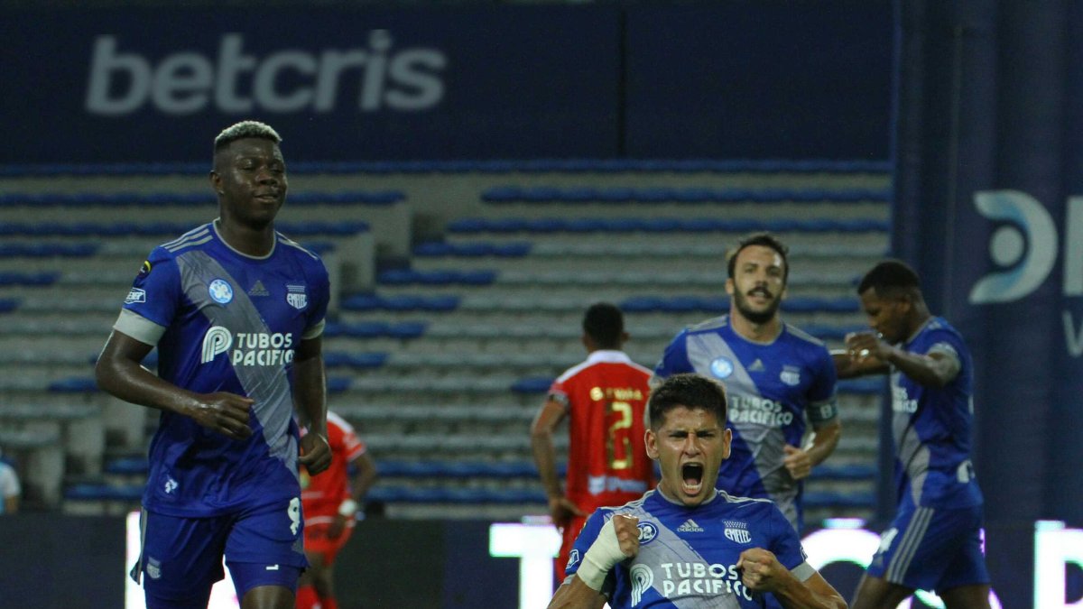 El Bombillo ganó su segundo duelo al hilo tras derrotar a Técnico Universitario en el Capwell.