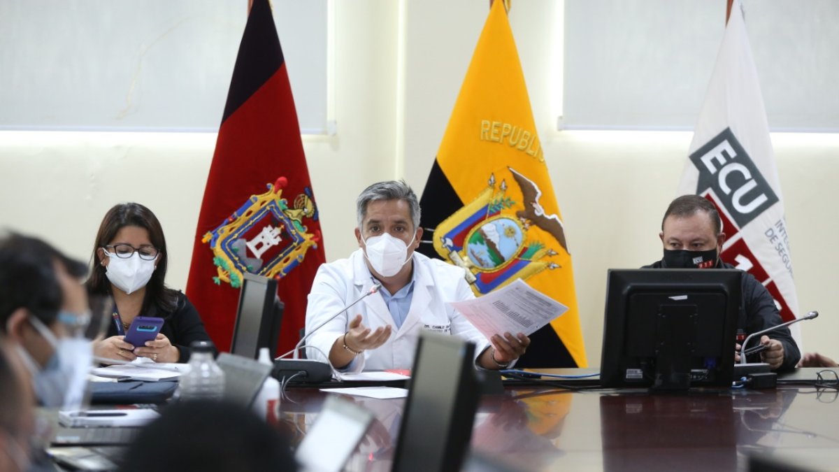 Análisis. La mesa de Salud del COE se reunió durante la tarde para analizar las cifras de la COVID.