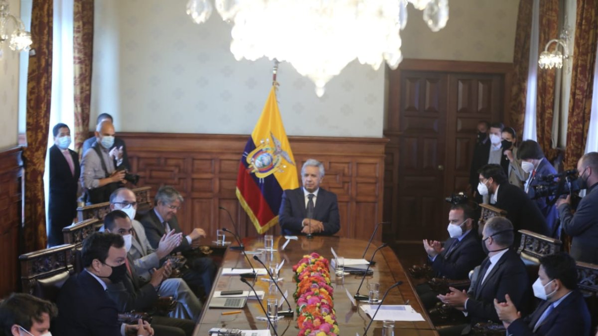 El Gobierno de Lenín Moreno busca institucionalizar los procesos de transición pero de forma “transparente”.