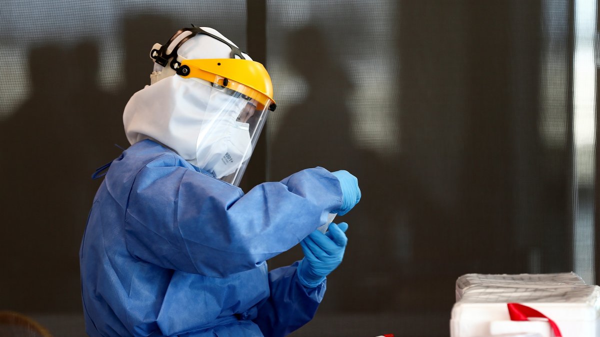 Sobre la situación en las provincias, el informe oficial detalla que la andina de Pichincha, cuya capital es Quito, es la más afectada con 126.538 casos acumulados, 519 más que el martes.