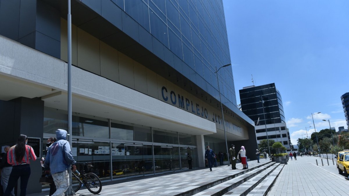 Diligencia. Este miércoles debió instalarse el juicio para dos dirigentes.